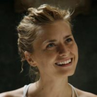 マリア・ポピスタス 『不倫期限』でのヌード濡れ場シーン
